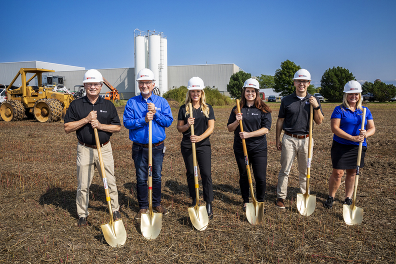 Injection molder Evco launches 11M expansion in Wisconsin Plastics News